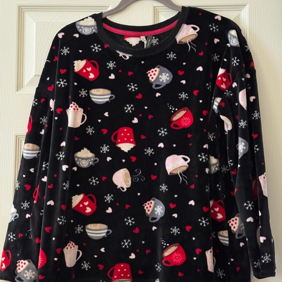 Jacklyn Intimates - Cozy Black Pajamas with Cocoa Cup Pattern - Picture 2 of 7